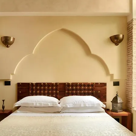 Palm Gallery Hotel 3*