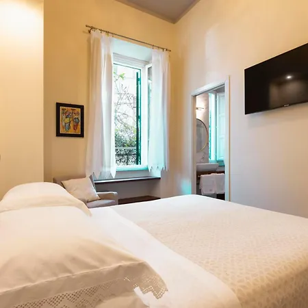Hotel Palm Gallery