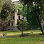 Palm Gallery Hotel 3*