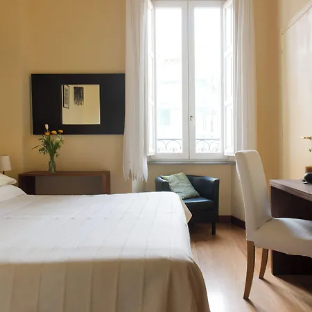 Palm Gallery Hotell 3*