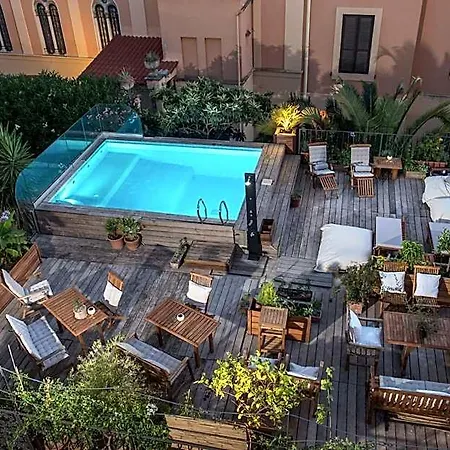 Palm Gallery Hotel 3*