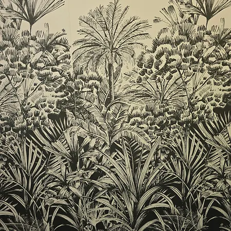Palm Gallery Hotel