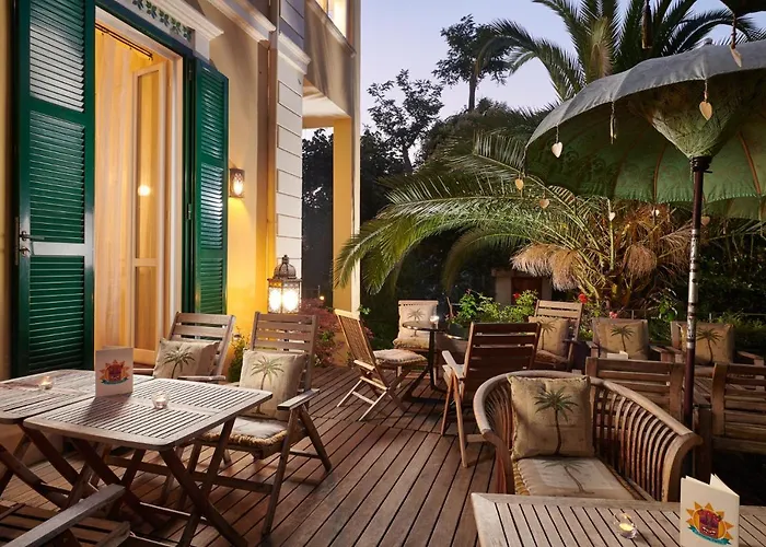 Palm Gallery Hotel 3*