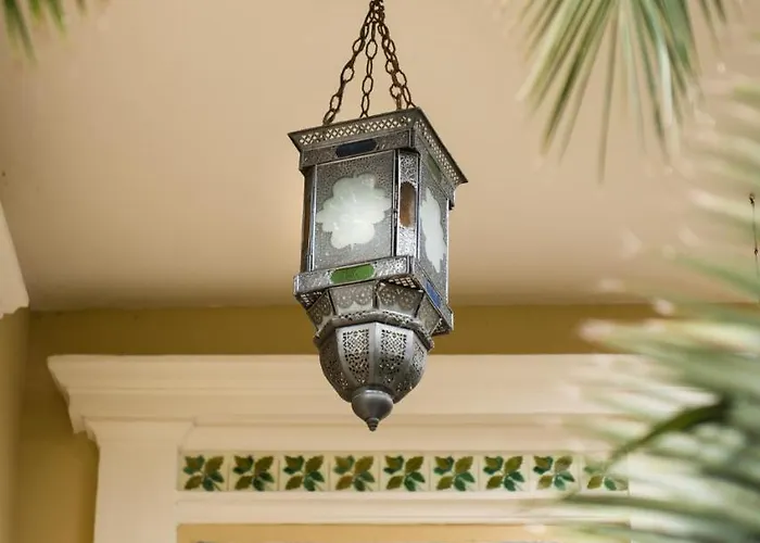 Palm Gallery Szálloda 3*