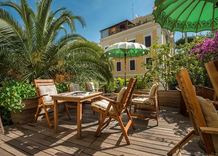 Palm Gallery Szálloda 3*